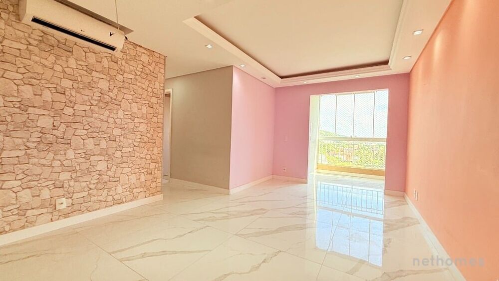Apartamento à venda com 3 quartos, 72m² - Foto 1