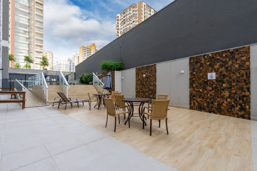 Apartamento à venda com 1 quarto, 32m² - Foto 2