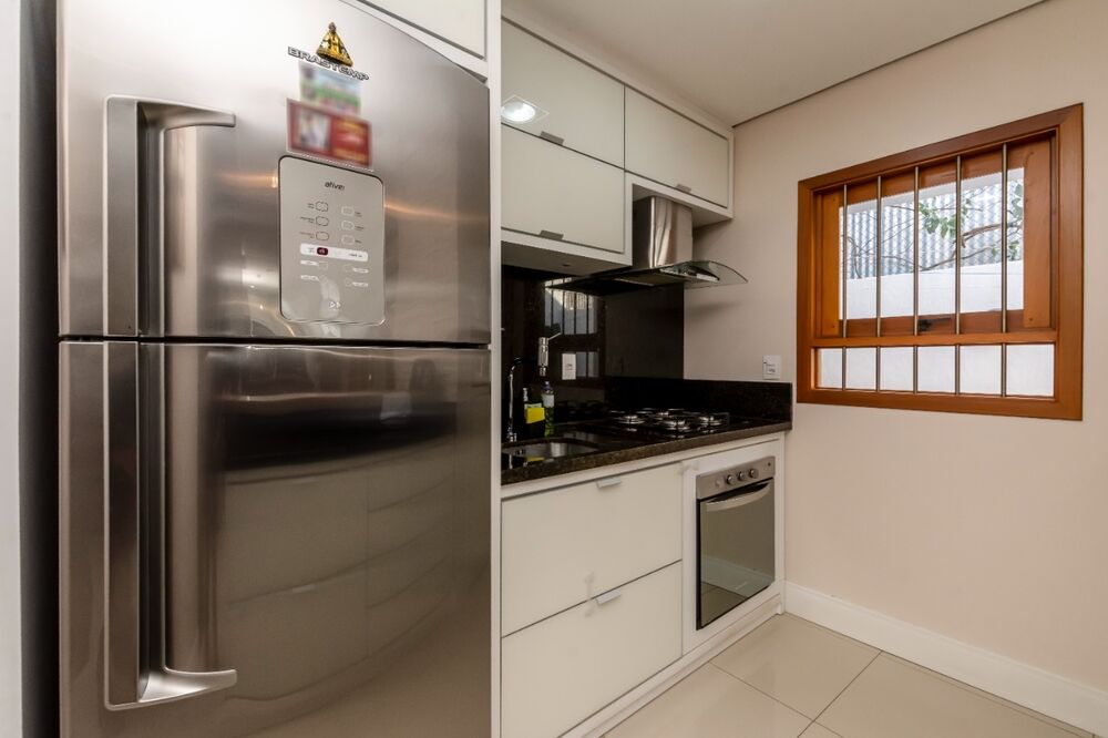 Casa à venda com 2 quartos, 145m² - Foto 4