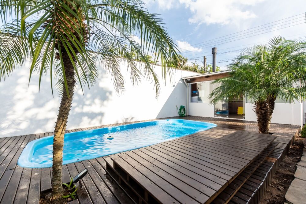 Casa à venda com 2 quartos, 145m² - Foto 1