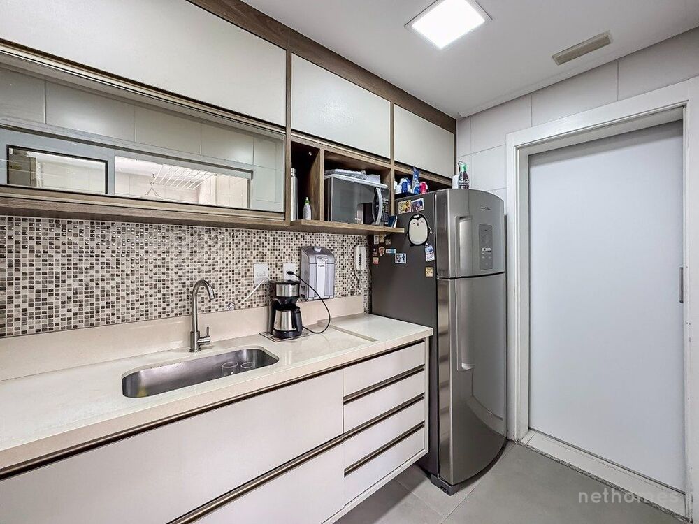Apartamento à venda com 2 quartos, 73m² - Foto 11