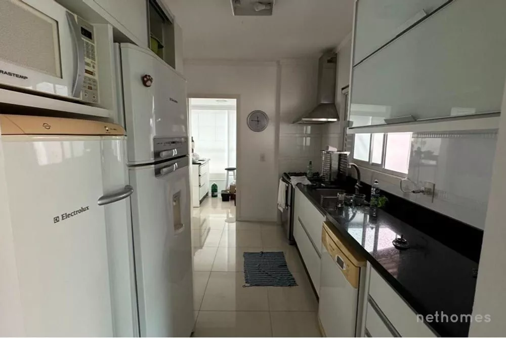 Apartamento à venda com 3 quartos, 230m² - Foto 5