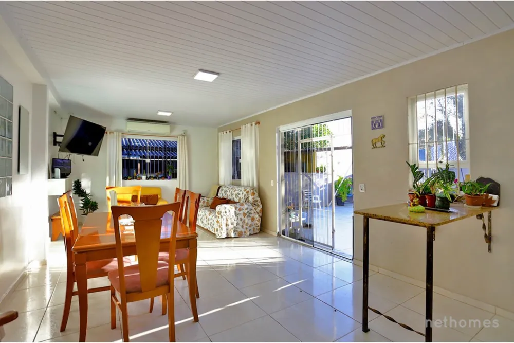 Casa, 3 quartos, 268 m² - Foto 1
