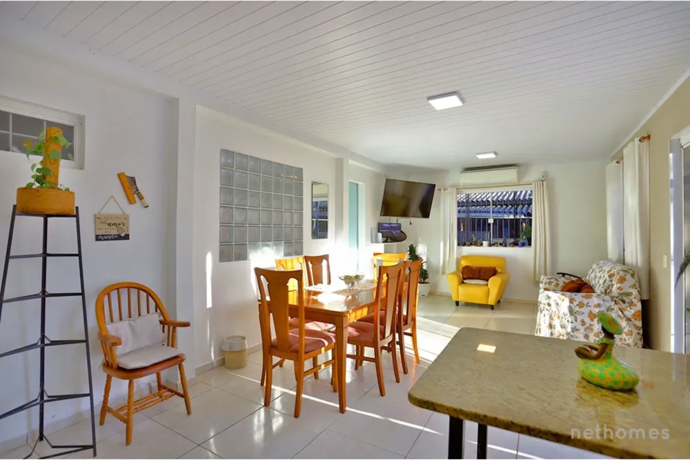 Casa, 3 quartos, 268 m² - Foto 4
