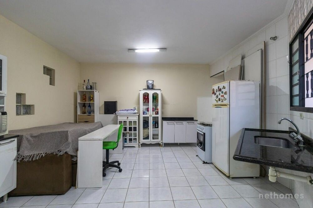 Casa à venda com 3 quartos, 184m² - Foto 12