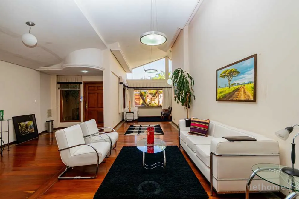 Casa, 6 quartos, 376 m² - Foto 3