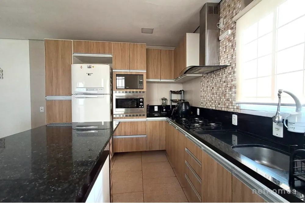 Casa, 2 quartos, 170 m² - Foto 2