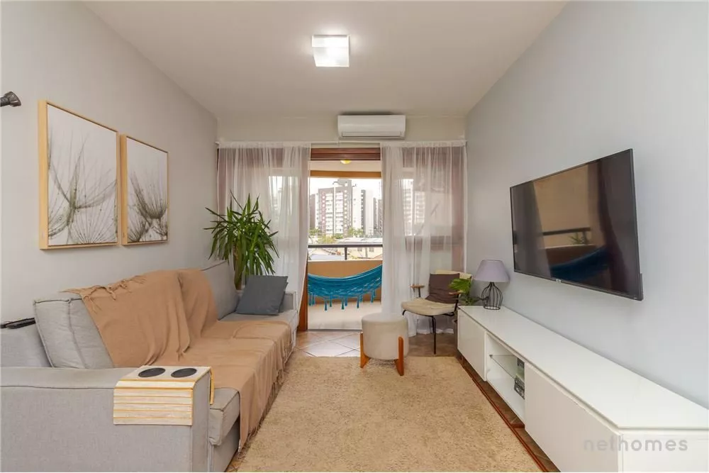 Apartamento à venda com 2 quartos, 74m² - Foto 4