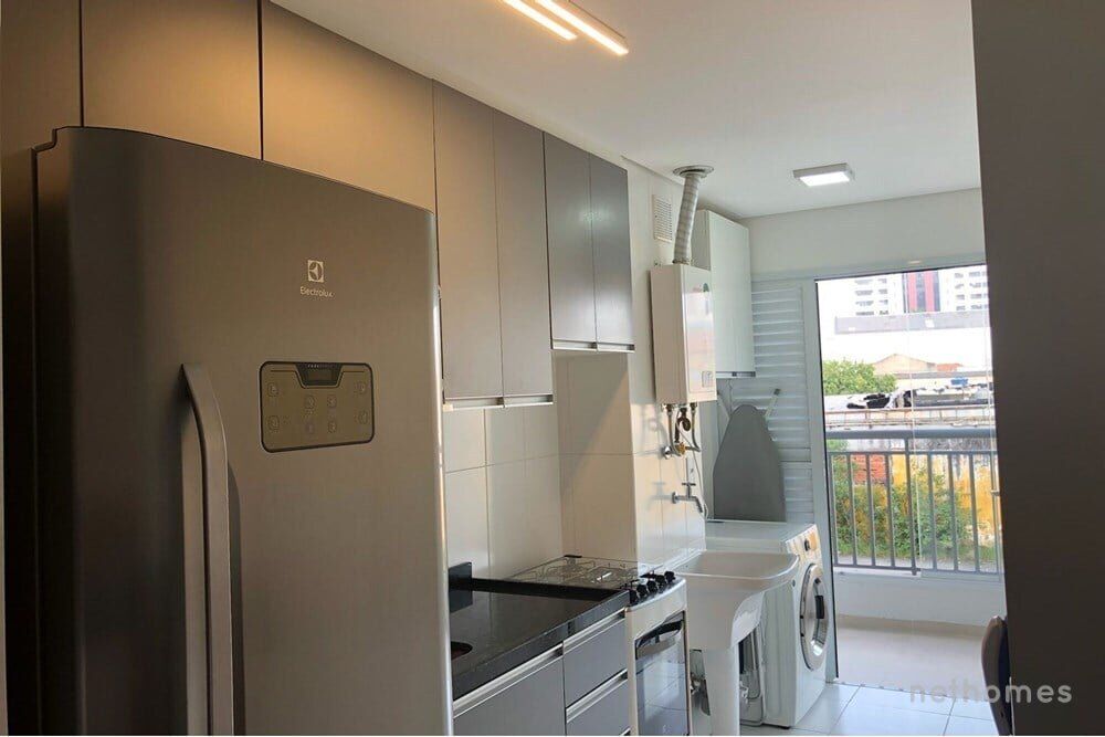Apartamento à venda com 2 quartos, 73m² - Foto 2