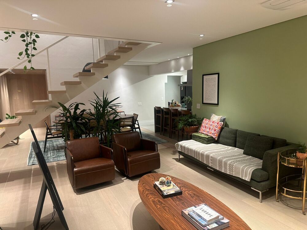 Apartamento, 3 quartos, 220 m² - Foto 1