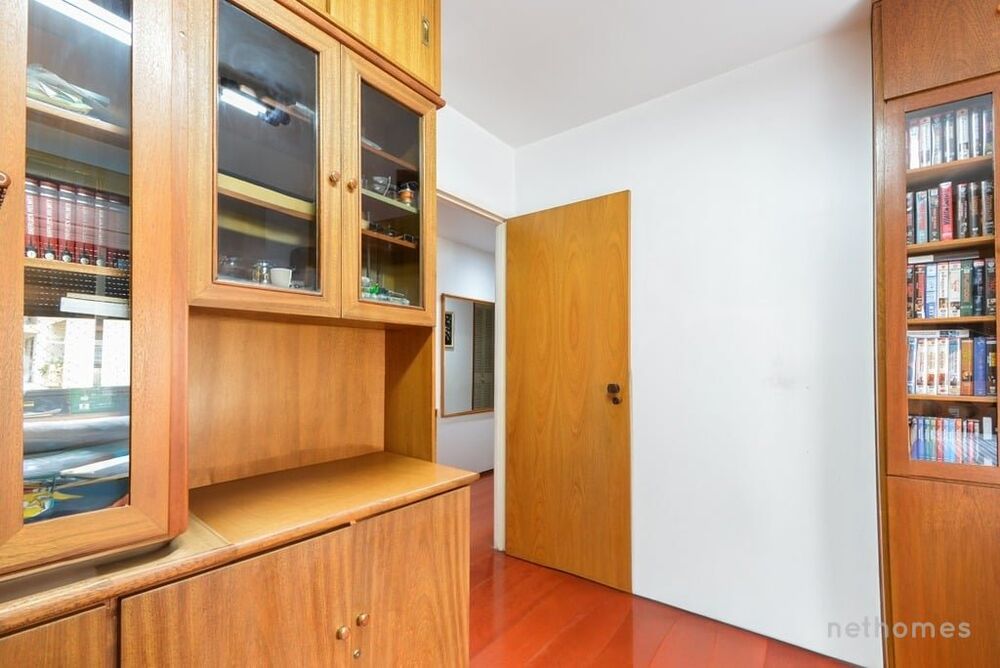 Apartamento à venda com 3 quartos, 120m² - Foto 2