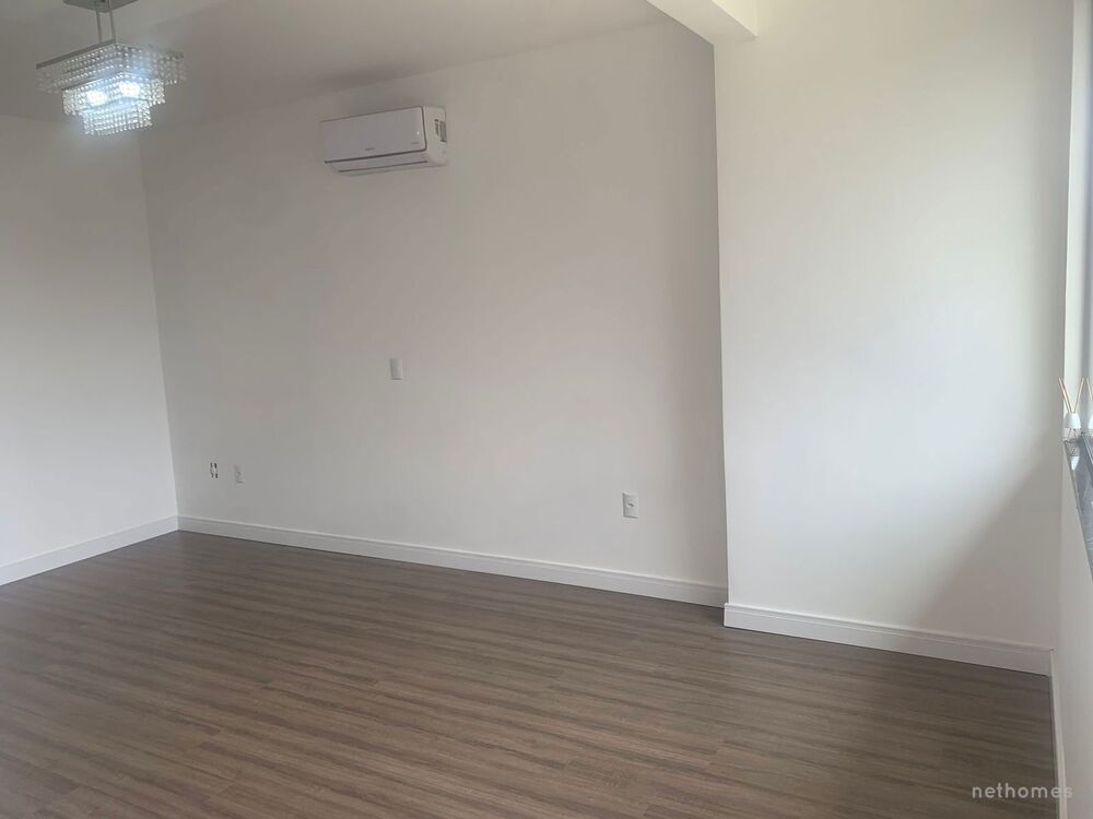 Casa à venda com 3 quartos, 105m² - Foto 4