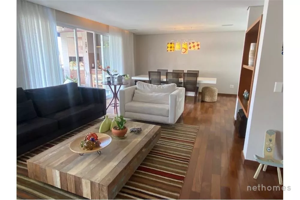 Apartamento à venda com 3 quartos, 200m² - Foto 3