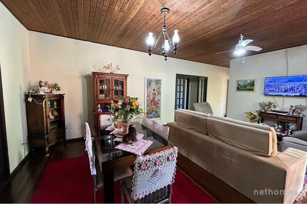 Casa, 3 quartos, 212 m² - Foto 4