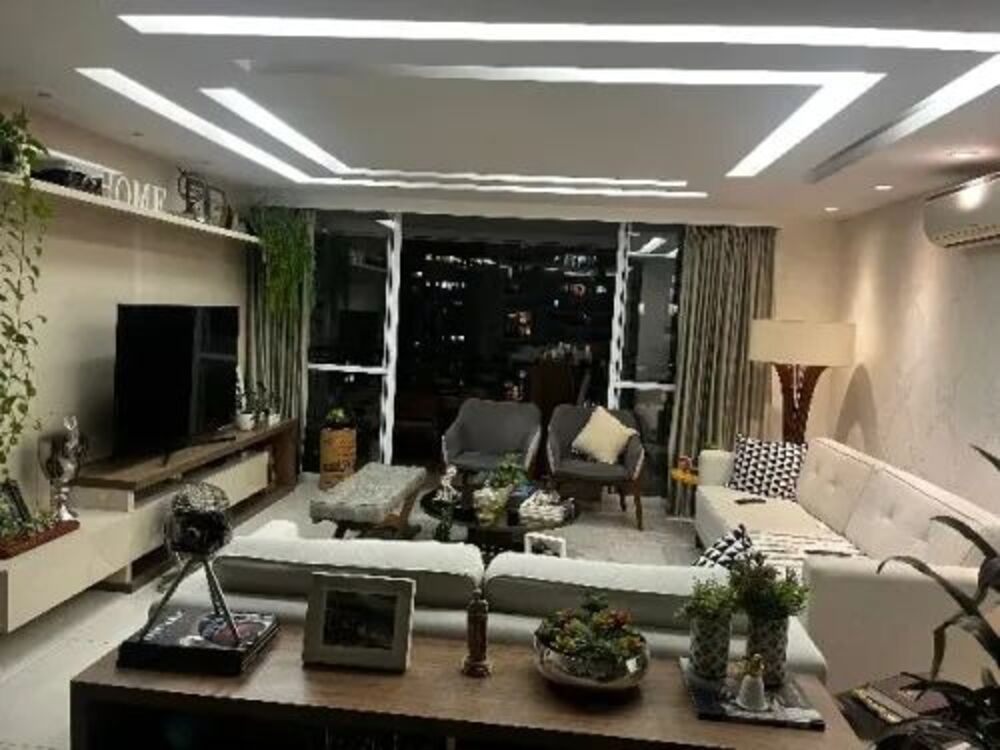 Apartamento à venda com 4 quartos, 166m² - Foto 1