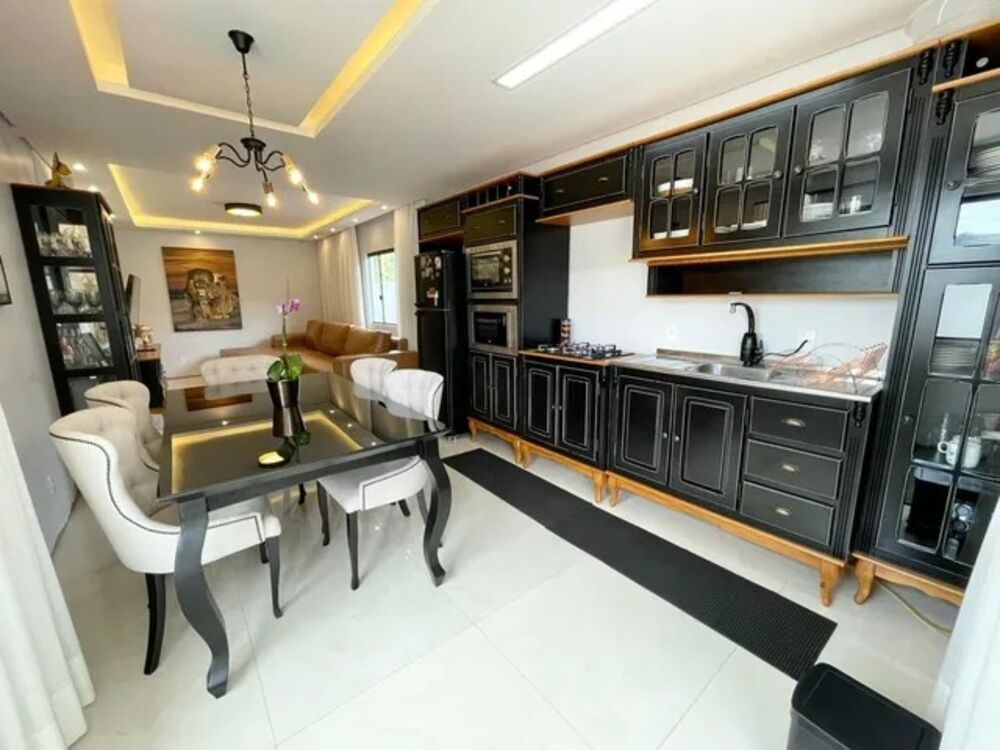 Casa, 2 quartos, 161 m² - Foto 1