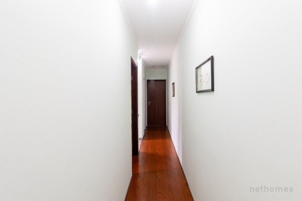 Casa à venda com 3 quartos, 118m² - Foto 1