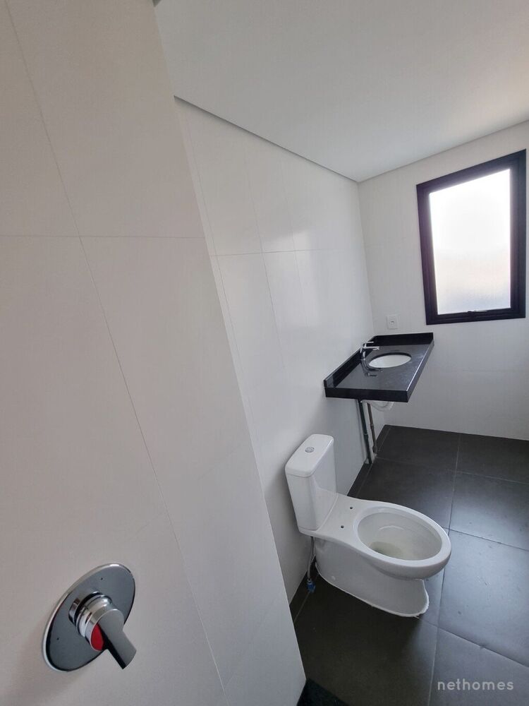 Apartamento à venda com 1 quarto, 37m² - Foto 2