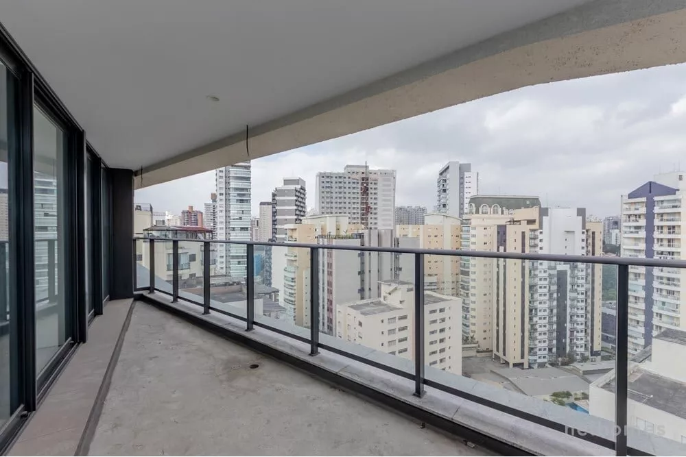 Apartamento à venda com 3 quartos, 152m² - Foto 4