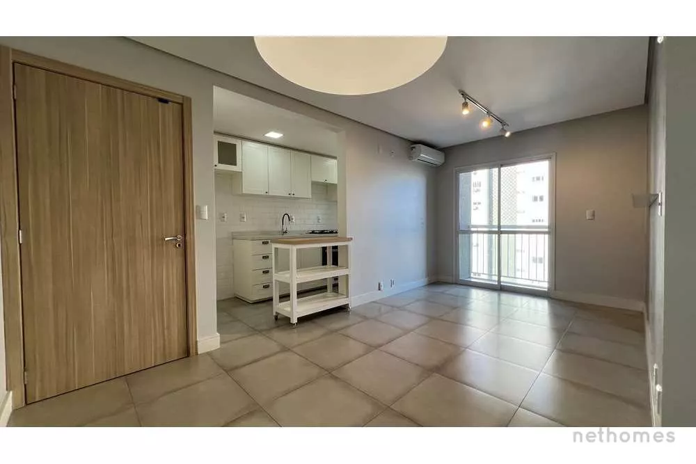 Apartamento à venda com 2 quartos, 58m² - Foto 1