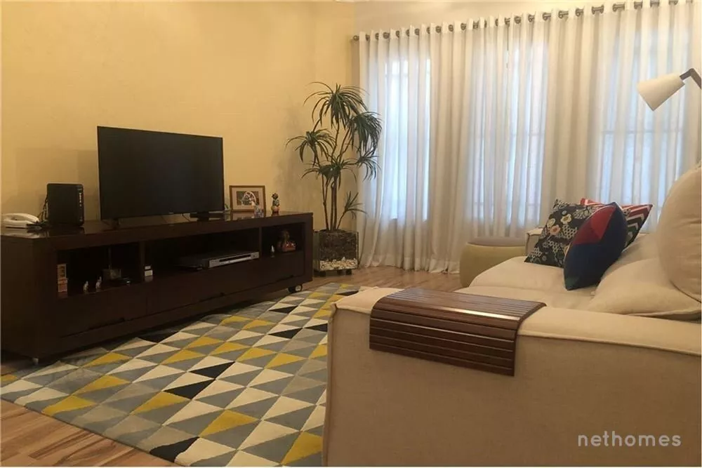 Casa à venda com 3 quartos, 150m² - Foto 2