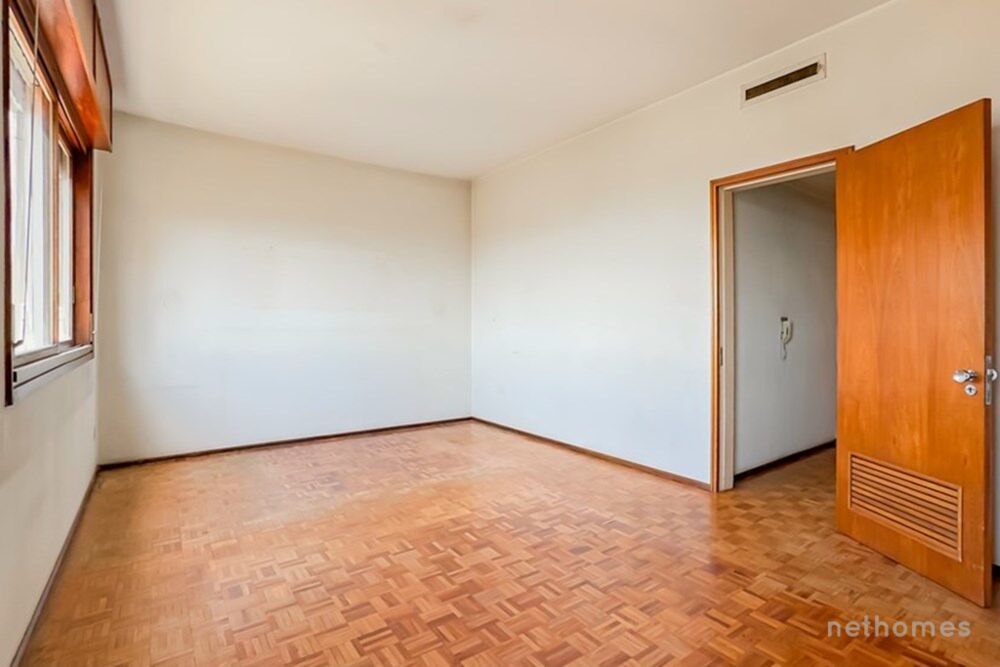 Apartamento à venda com 3 quartos, 217m² - Foto 7