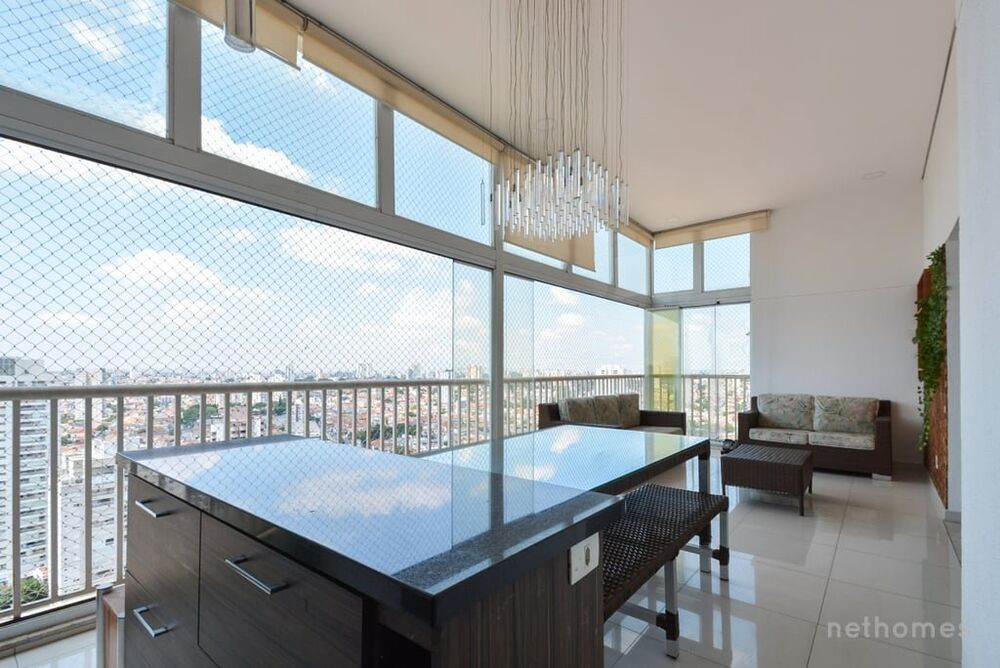 Apartamento à venda com 3 quartos, 137m² - Foto 1