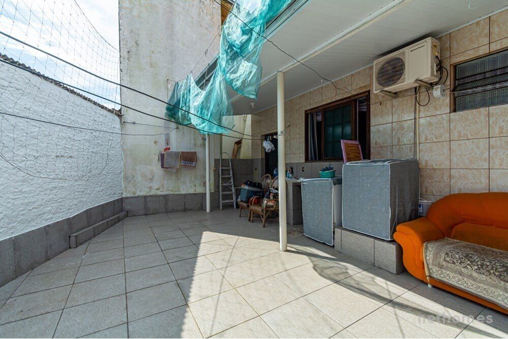 Casa à venda com 4 quartos, 172m² - Foto 3