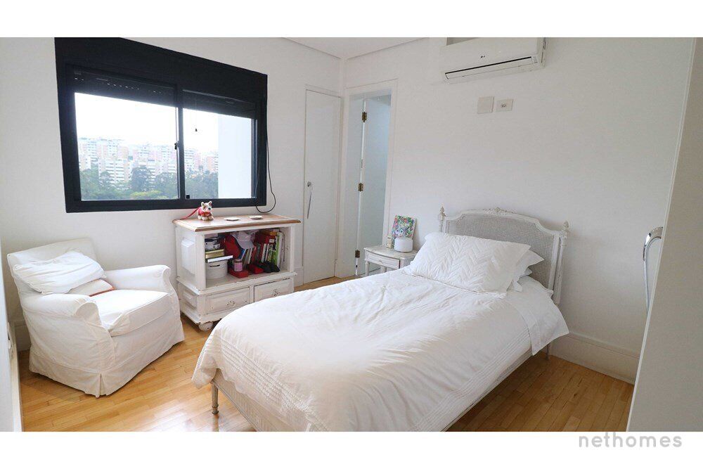 Apartamento à venda com 4 quartos, 234m² - Foto 11