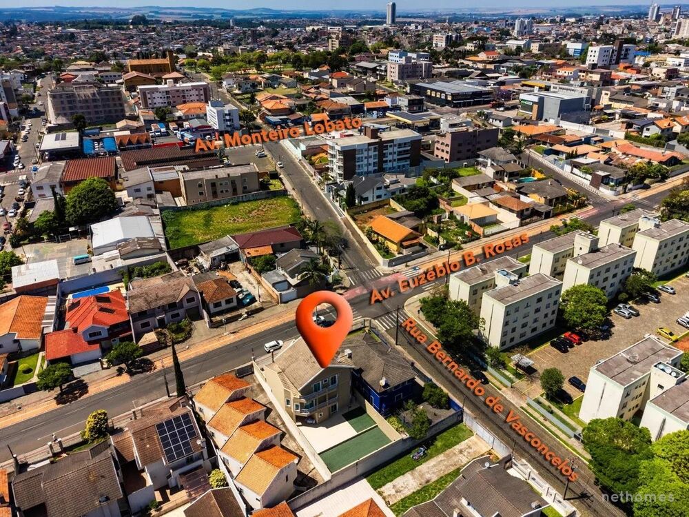 Casa à venda com 3 quartos, 370m² - Foto 4