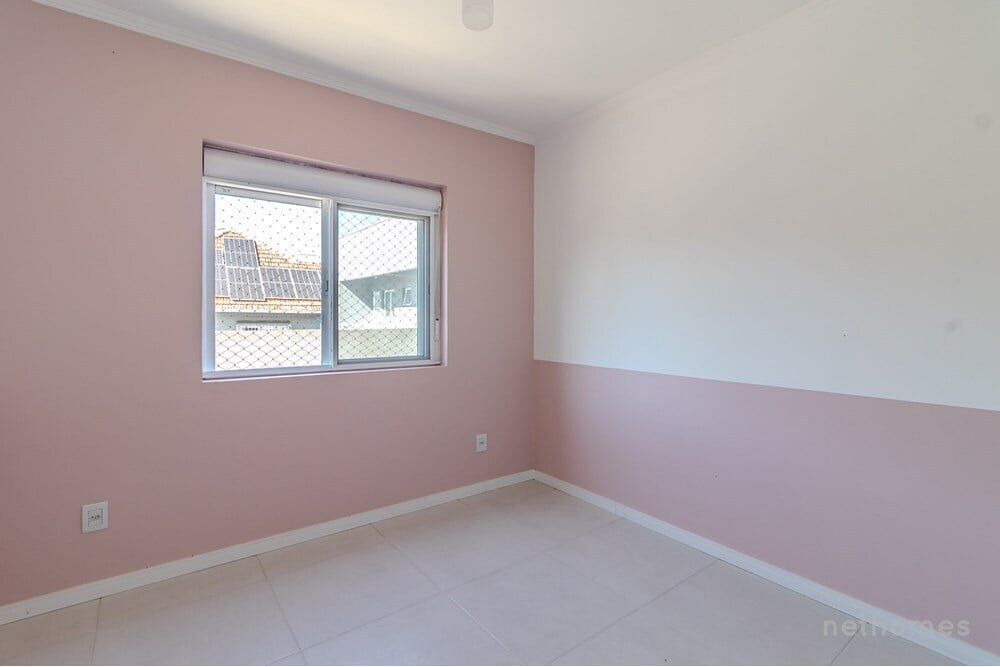 Apartamento à venda com 2 quartos, 65m² - Foto 4