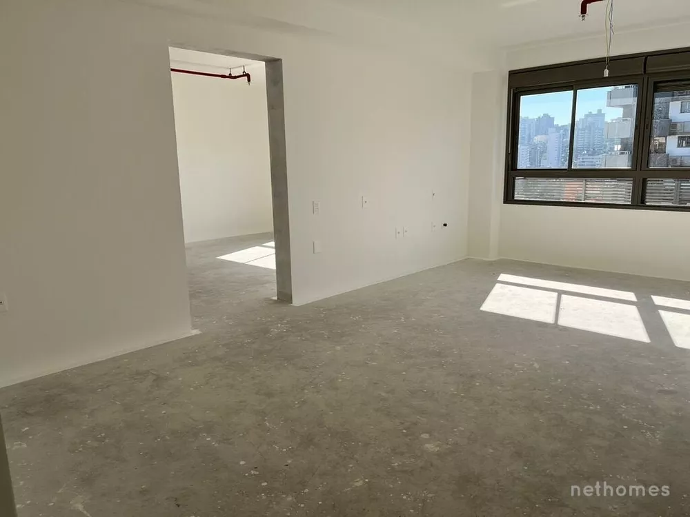 Apartamento à venda com 1 quarto, 42m² - Foto 2