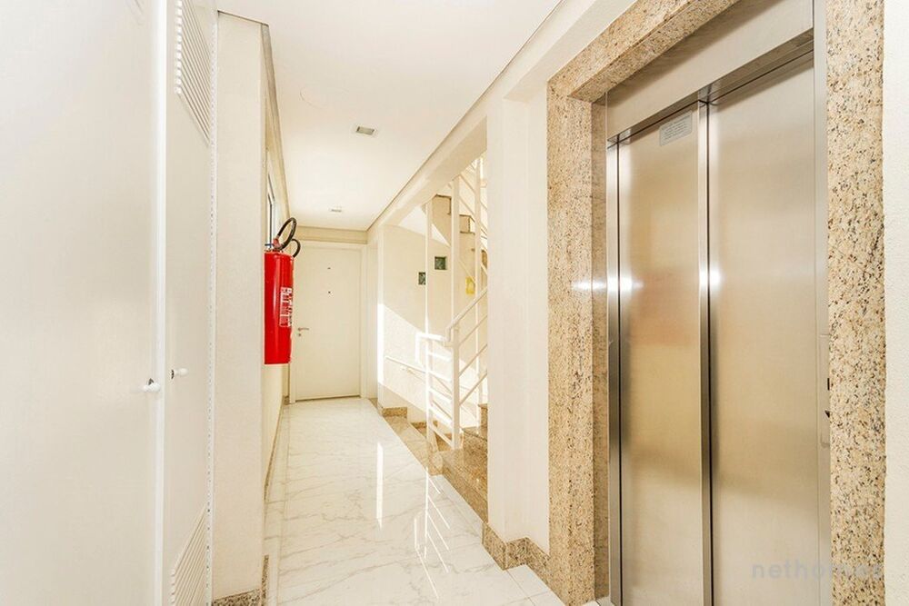 Apartamento à venda com 1 quarto, 61m² - Foto 4