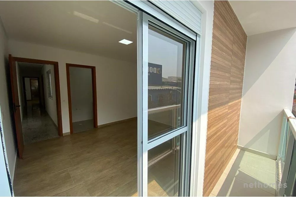 Casa à venda com 3 quartos, 220m² - Foto 8