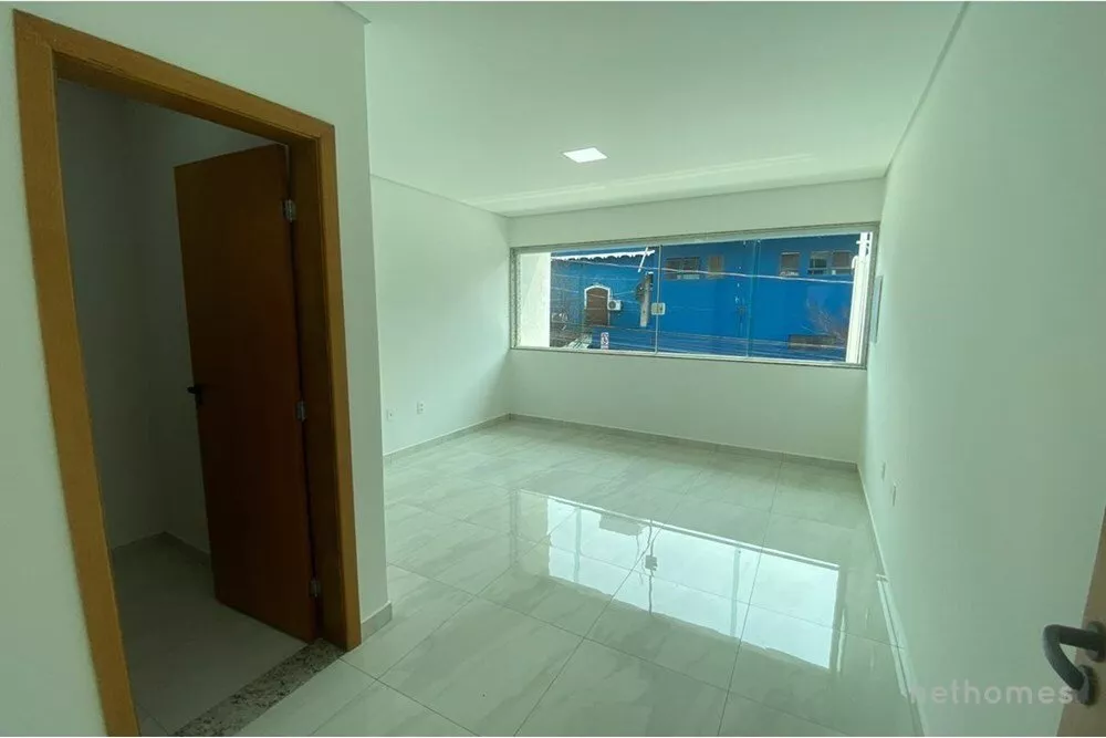 Casa à venda com 3 quartos, 220m² - Foto 5