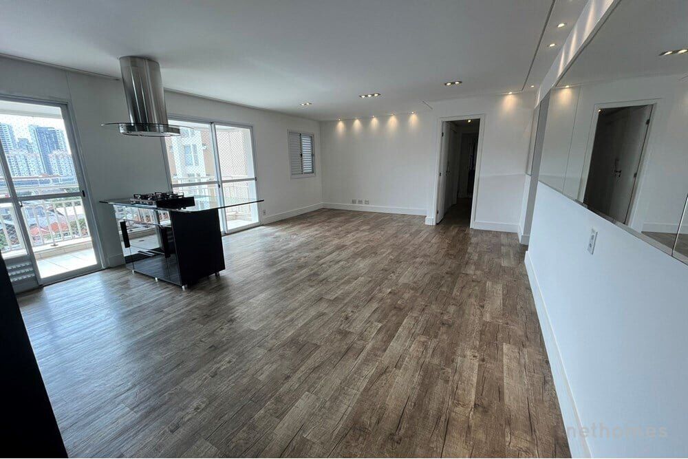 Apartamento à venda com 3 quartos, 112m² - Foto 2