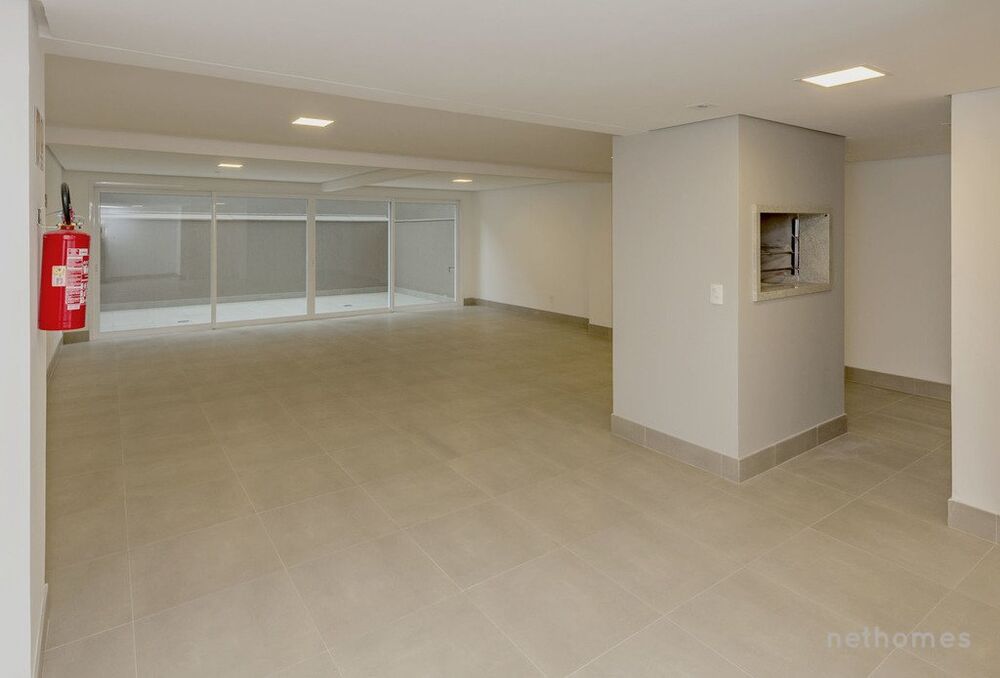Apartamento à venda com 2 quartos, 70m² - Foto 10