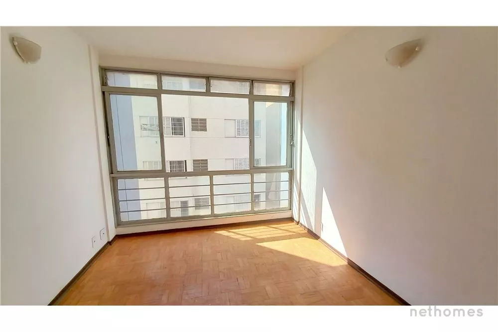 Apartamento à venda com 2 quartos, 62m² - Foto 4