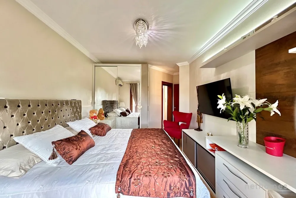 Casa, 4 quartos, 285 m² - Foto 11