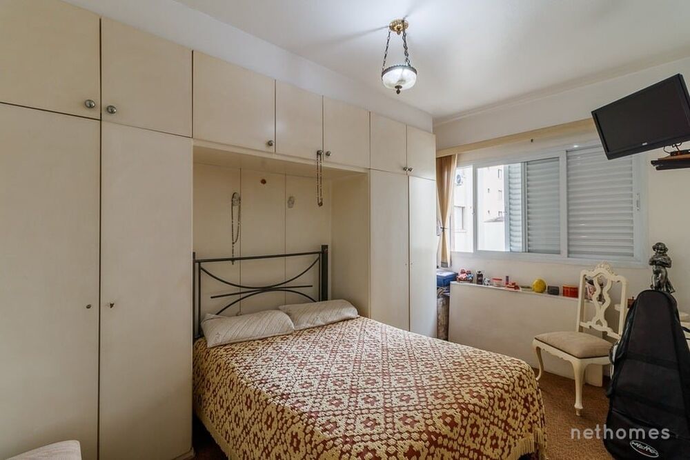 Apartamento à venda com 2 quartos, 73m² - Foto 4