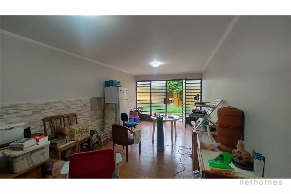 Casa à venda com 3 quartos, 207m² - Foto 4