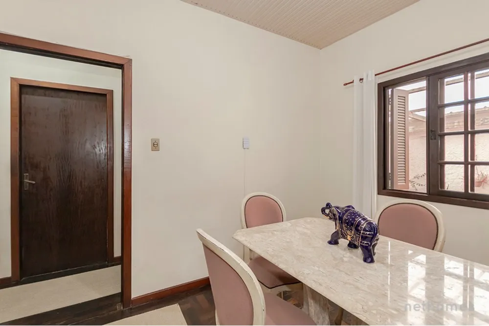 Casa, 4 quartos, 290 m² - Foto 2