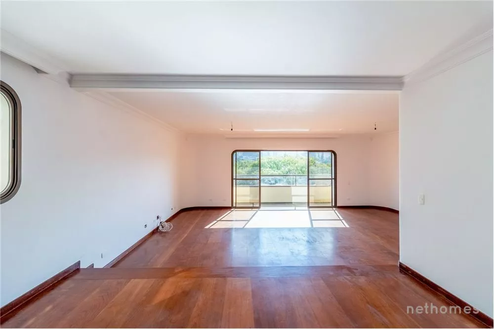 Apartamento à venda com 4 quartos, 231m² - Foto 5