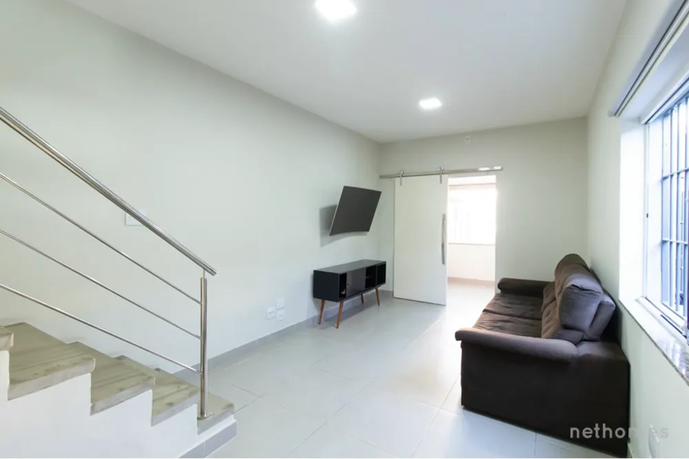 Casa, 3 quartos, 210 m² - Foto 1