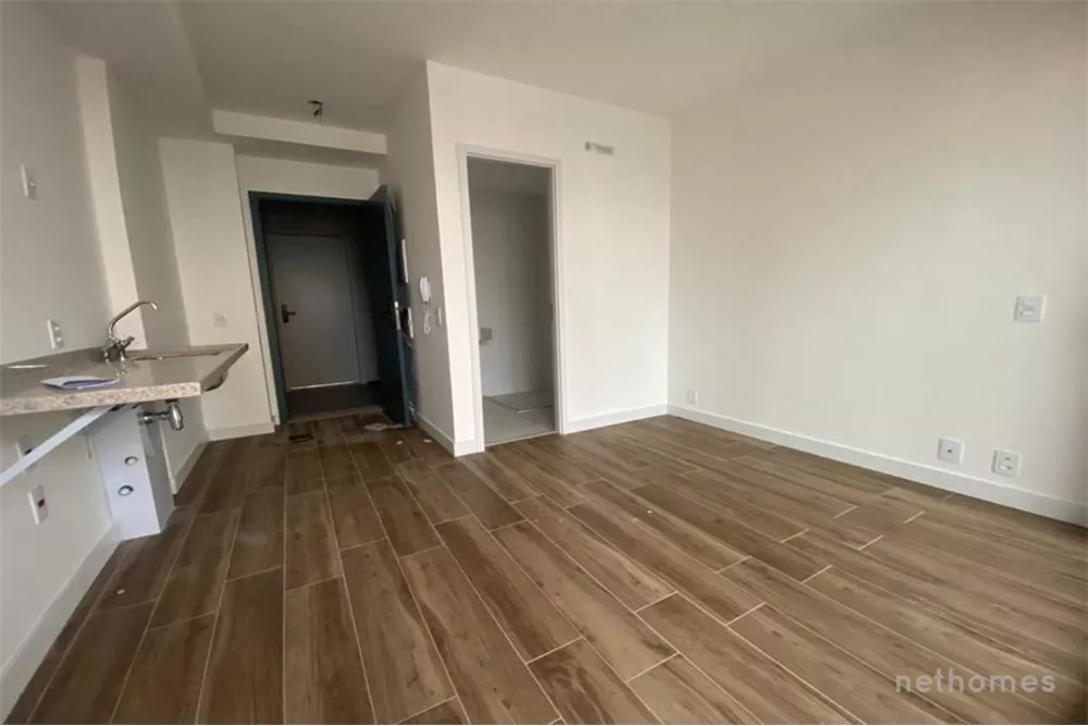 Apartamento à venda com 1 quarto, 24m² - Foto 2