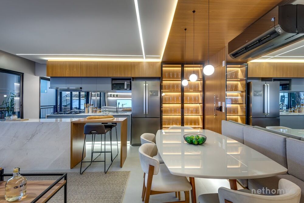 Apartamento à venda com 3 quartos, 105m² - Foto 2