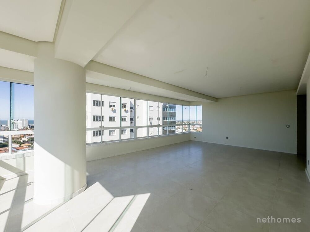 Apartamento à venda com 3 quartos, 135m² - Foto 10