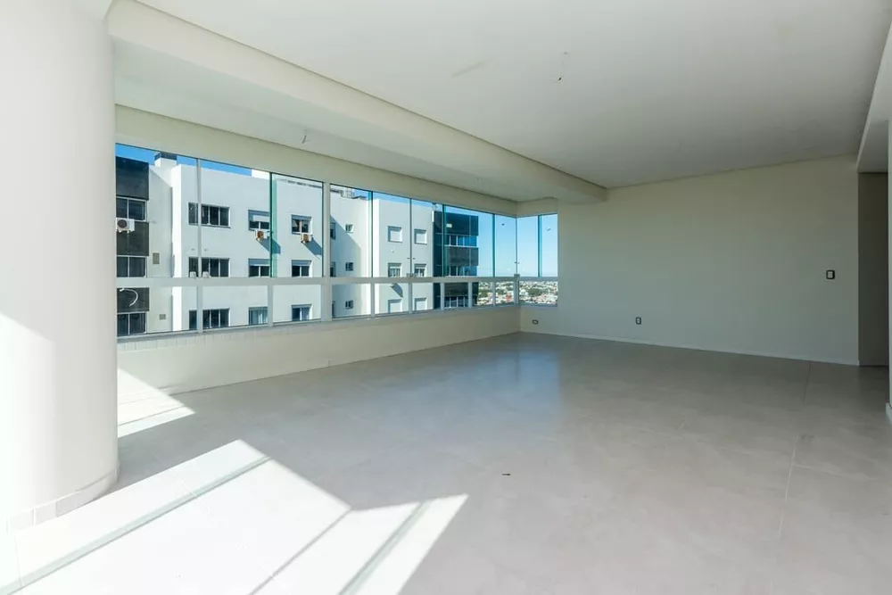 Apartamento à venda com 3 quartos, 135m² - Foto 7