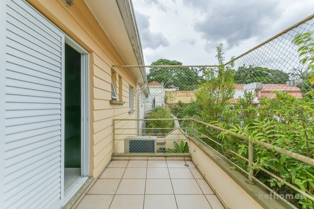Casa de Condomínio à venda com 4 quartos, 273m² - Foto 4