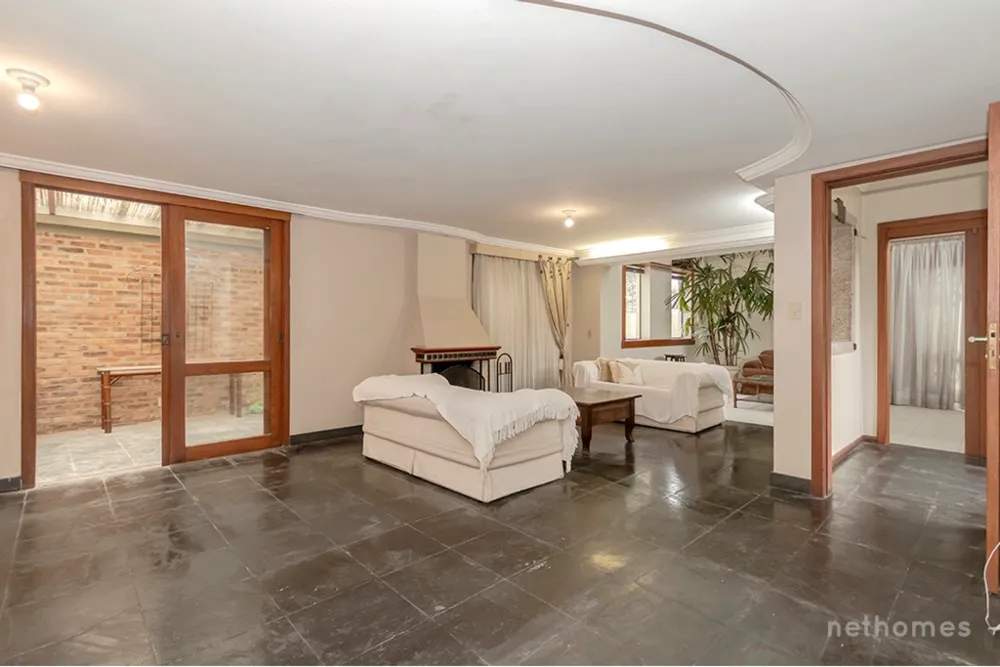Casa, 4 quartos, 239 m² - Foto 6